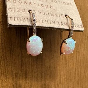 NWT Anthropologie Iridescent Pink/Pearl Drop Earrings!